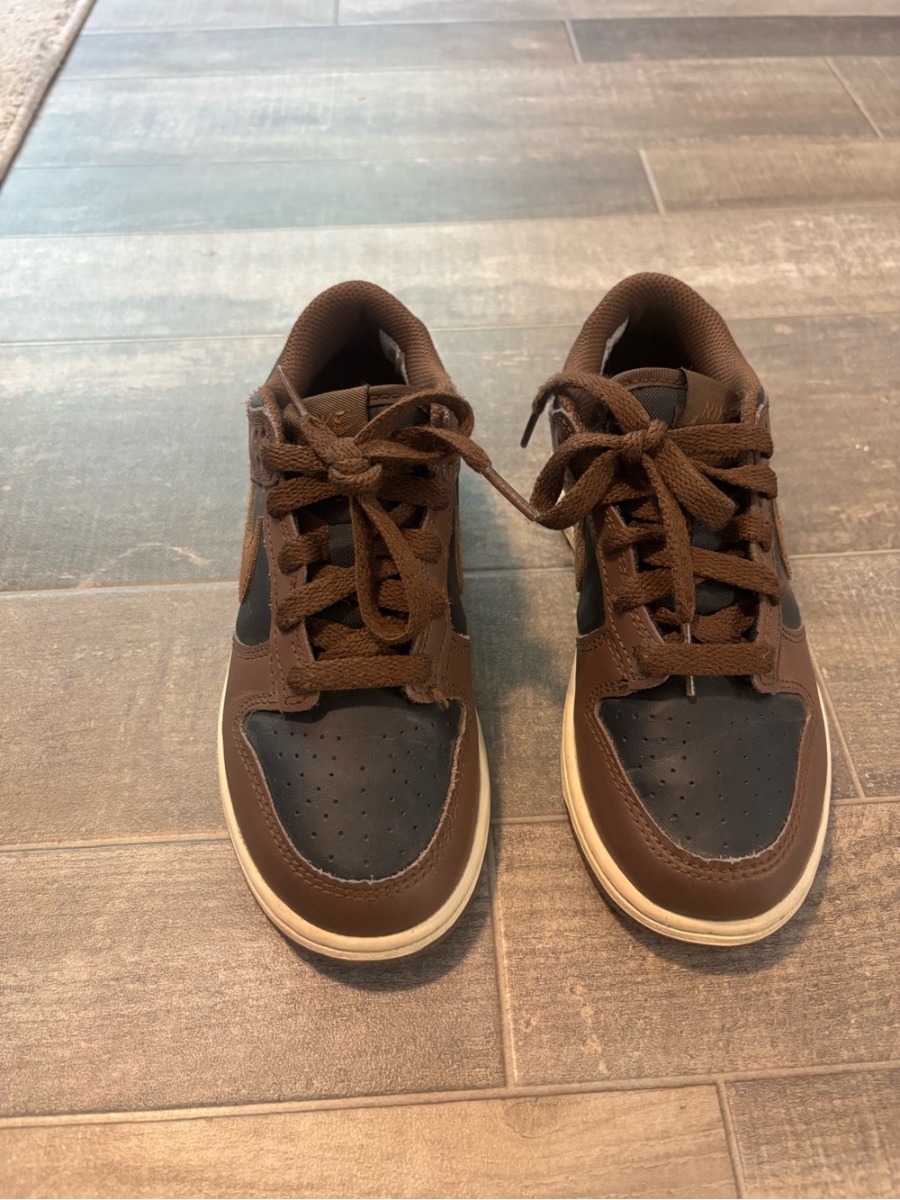 Kids Brown & Black Low-Top Sneakers